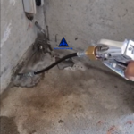 utilisation d'une pompe à injection pour traiter le béton humide